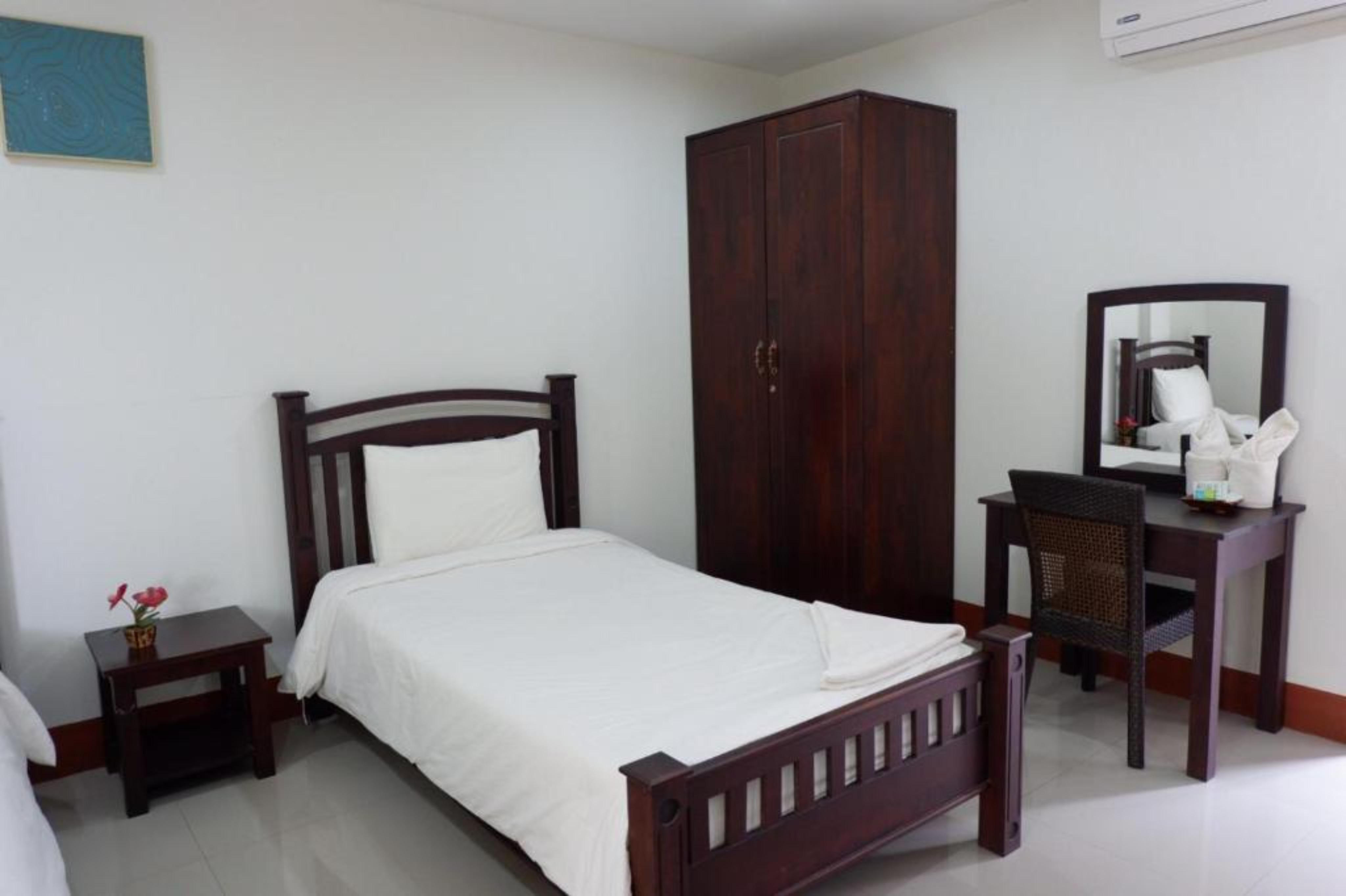 Na Chaidej Hotel Surat Thani Exteriör bild